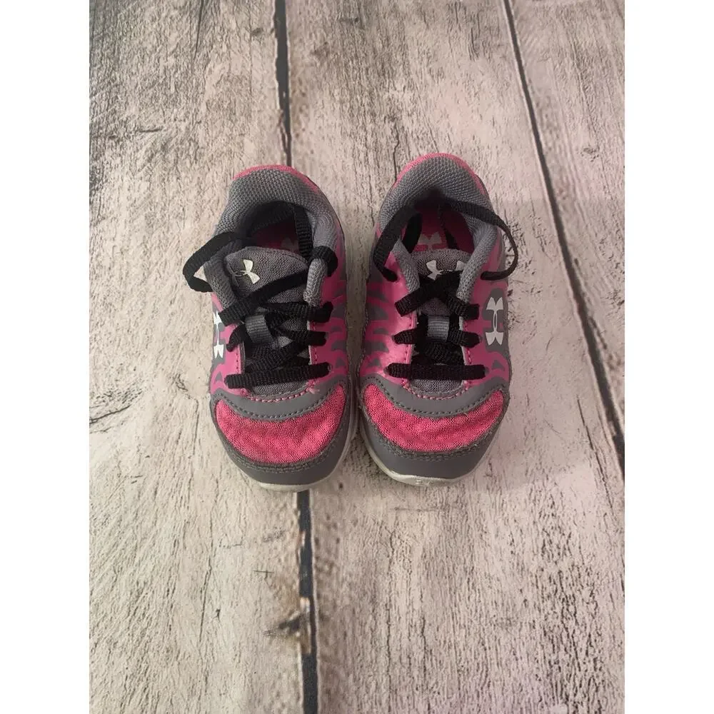 UNDER ARMOUR Girl’s Pink/Gray Sneakers / Size: 3